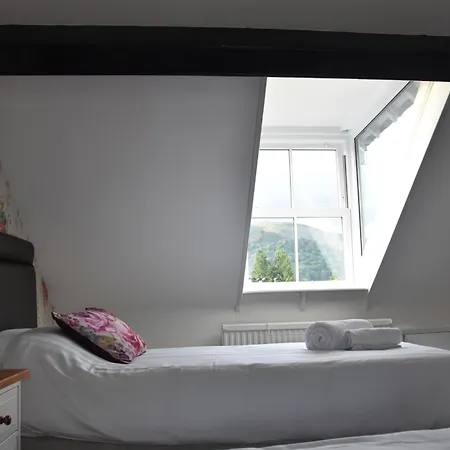 Semesterbostad The Tall House - Sleeps 16 *