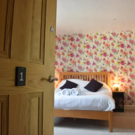 The Tall House - Sleeps 16 * Keswick (Cumbria)