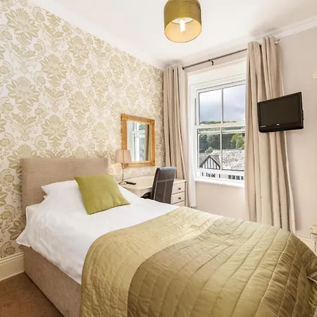 The Tall House - Sleeps 16 *